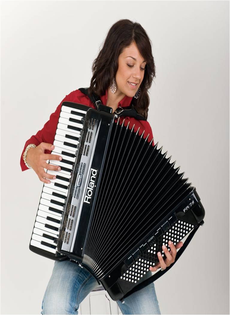 female accordion players bikaner